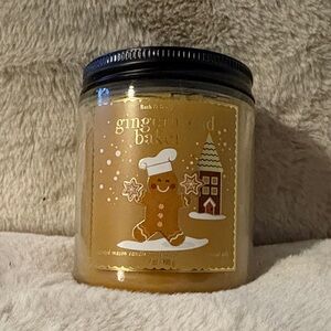 Brand New! Gingerbread Baker Scented Candle - Cream